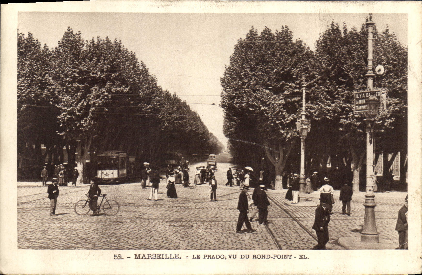 CPA Marseille Le Prado vu du Rond Point 