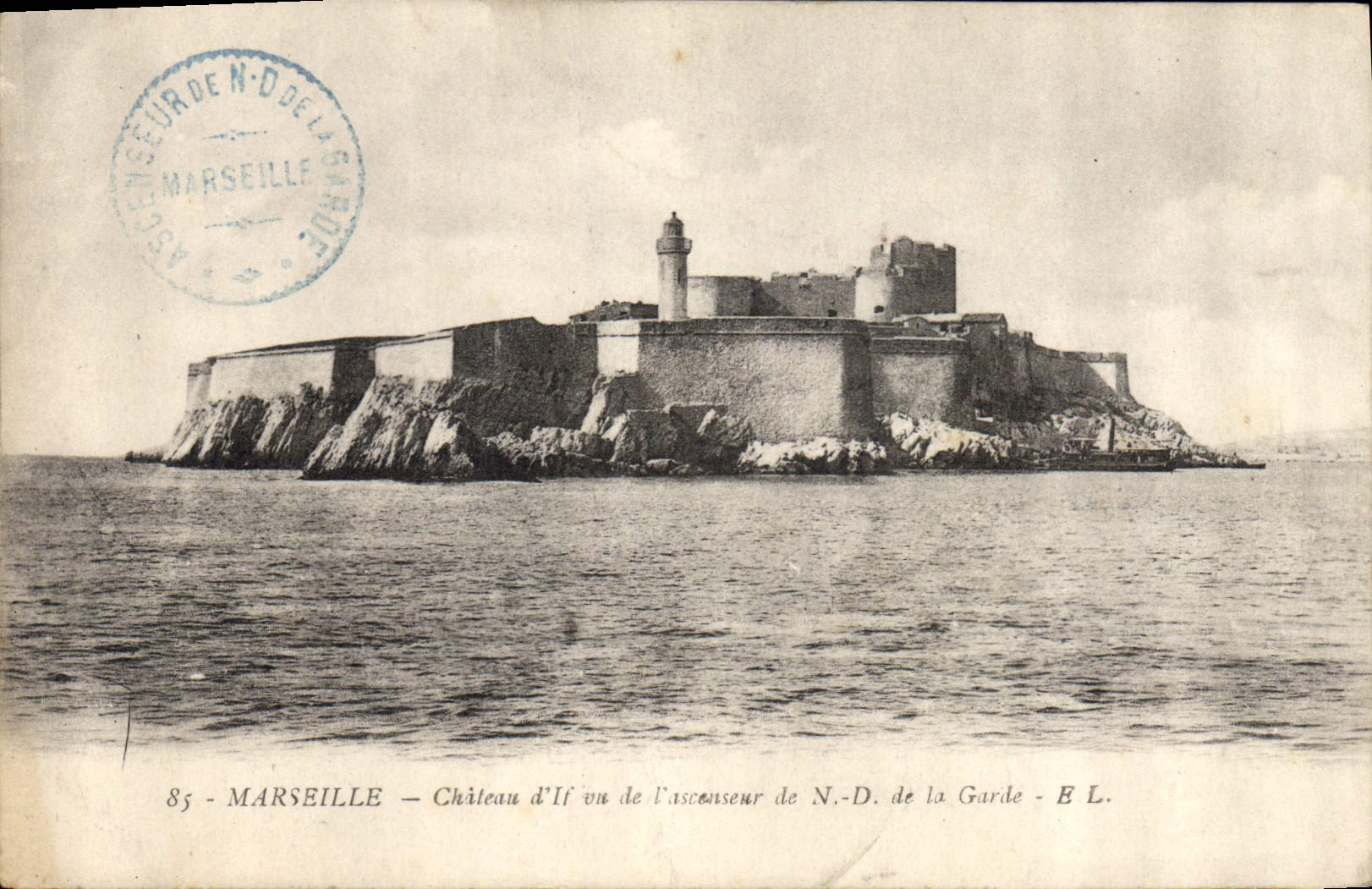 CPA Marseille Chateau d'If vu de l'Ascenseur de Notre Dame de la Garde