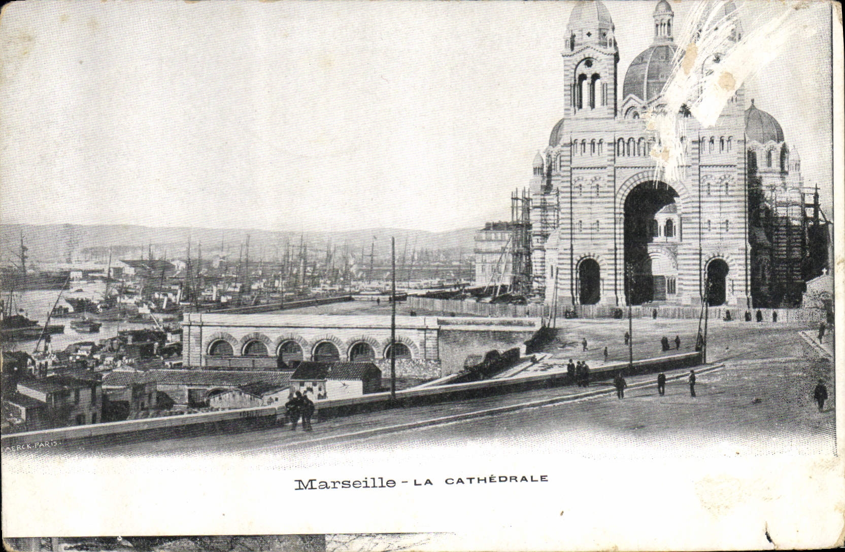 CPA Marseille La Cathedrale 