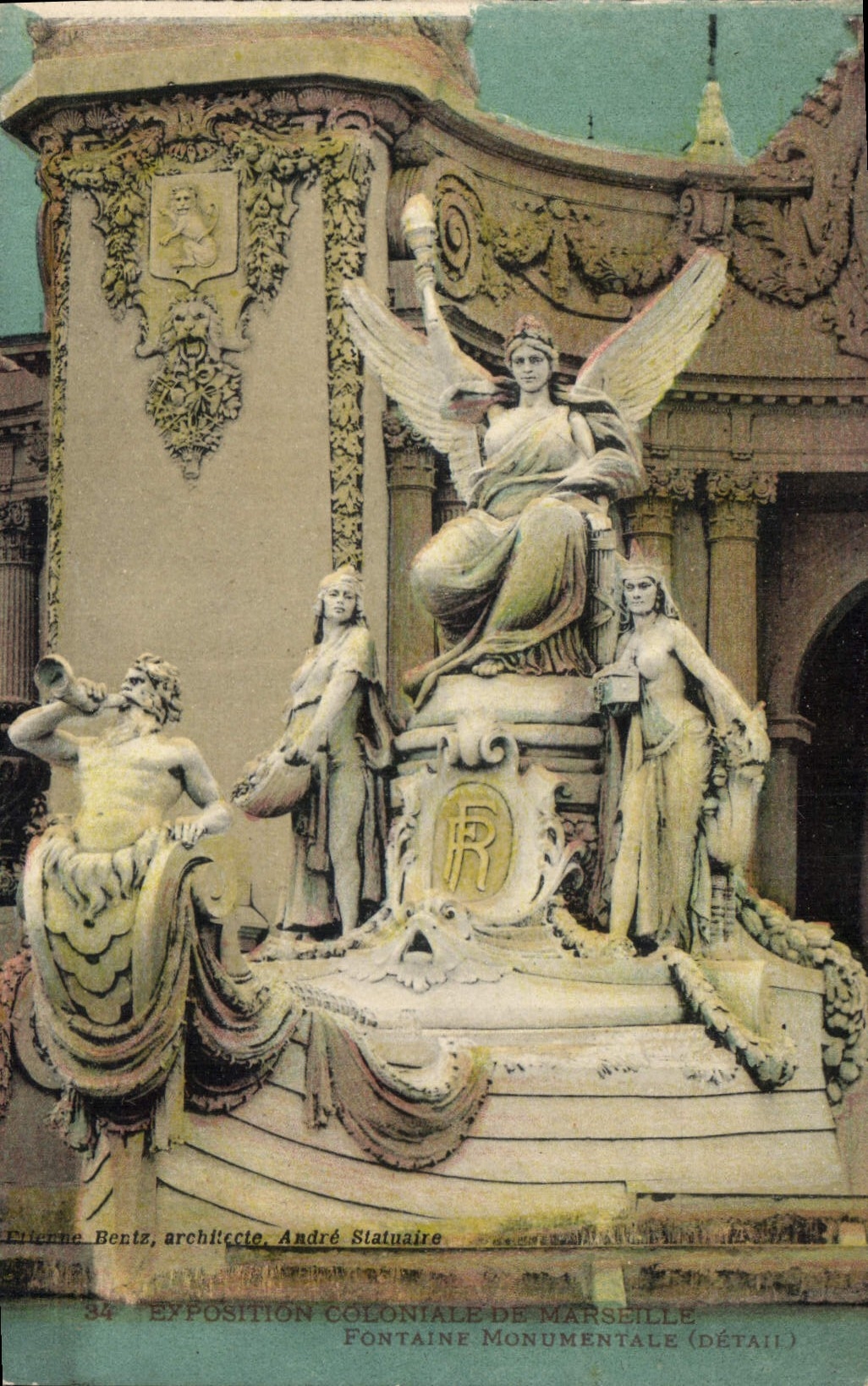 CPA Exposition Colontale de Marseille Fontaine Monument