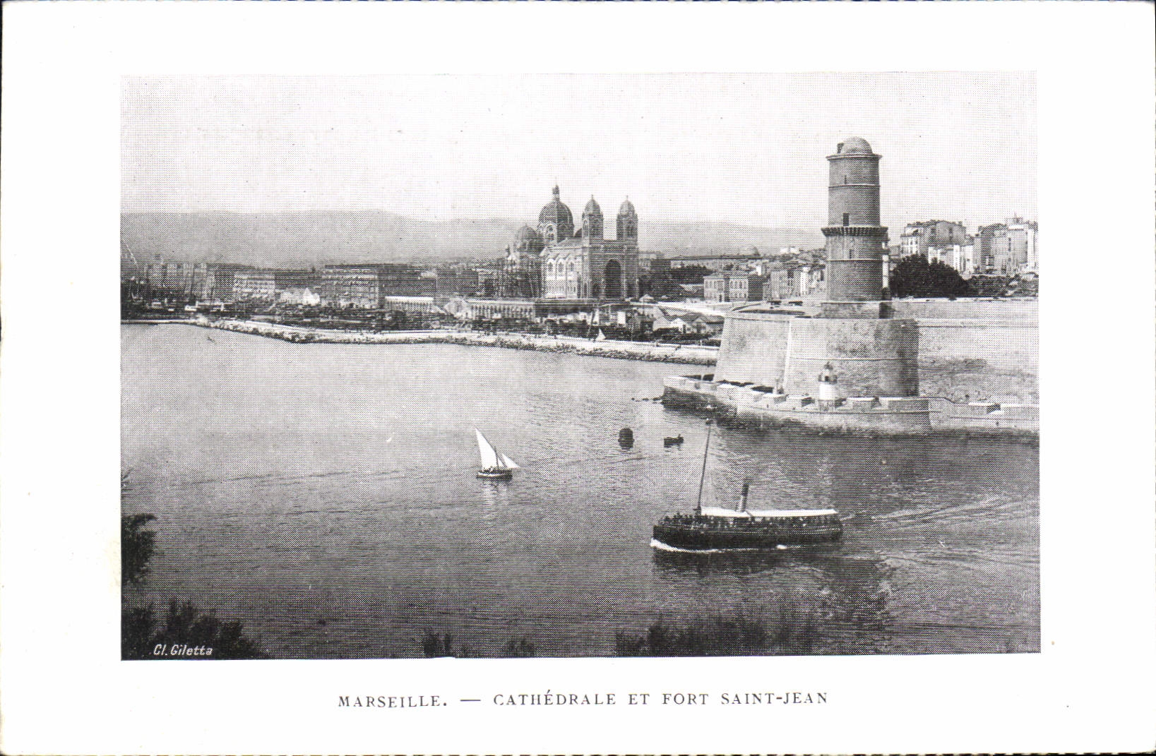 CPA Marseille Cathedrale et Fort Saint Jean