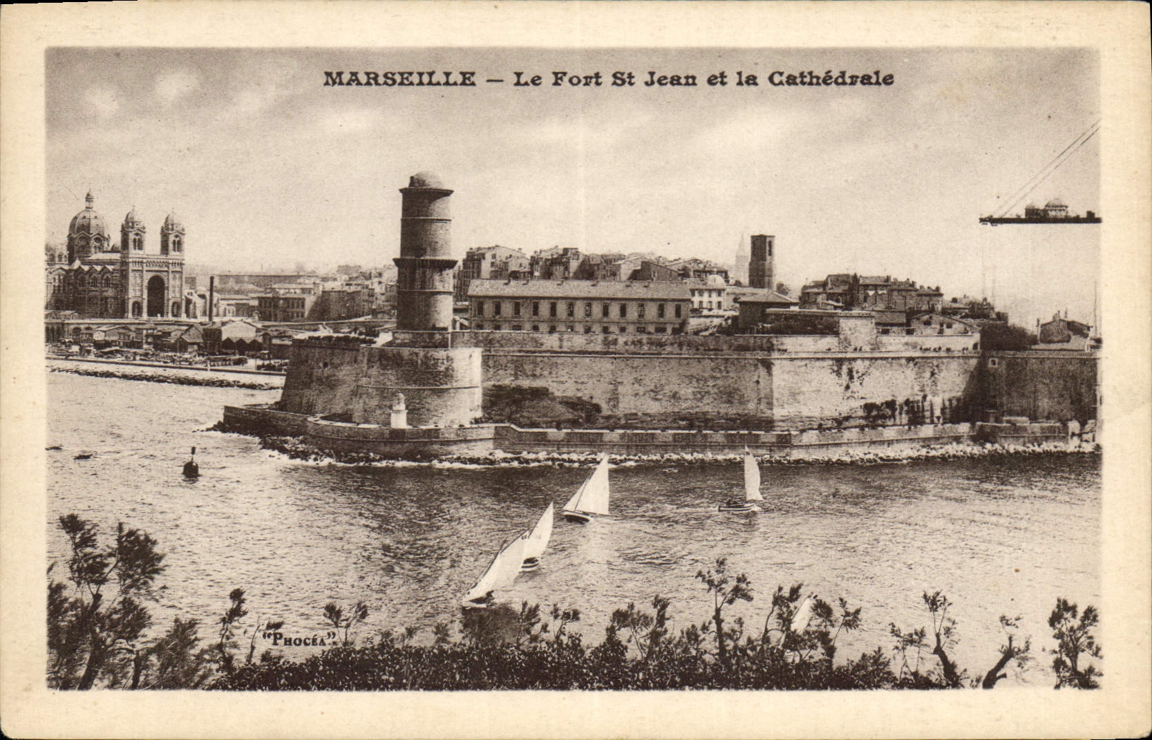 CPA Marseille Le Fort St Jean et la Cathedrale 