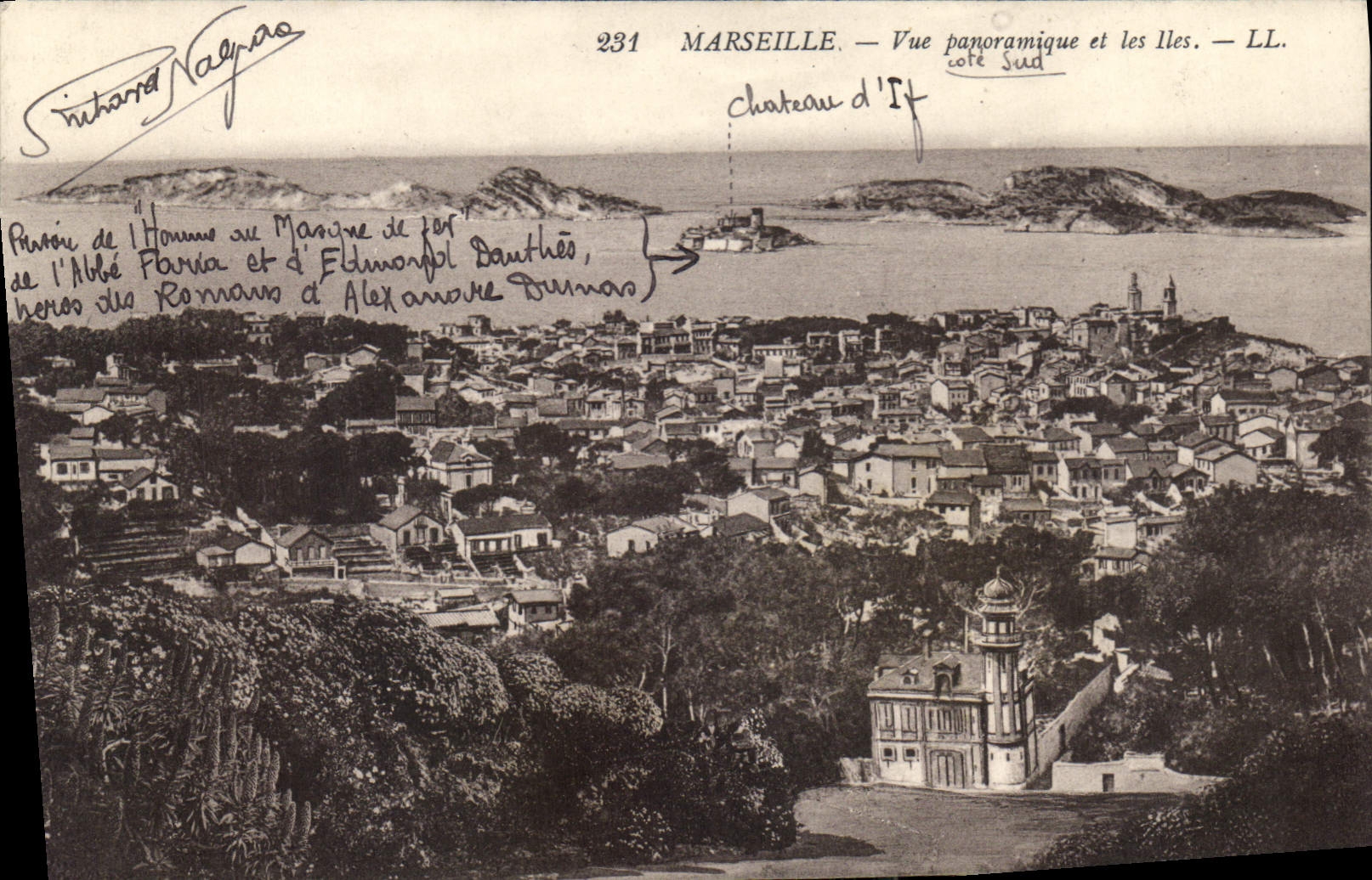CPA Marseille Vue Panoramique et les Iles 