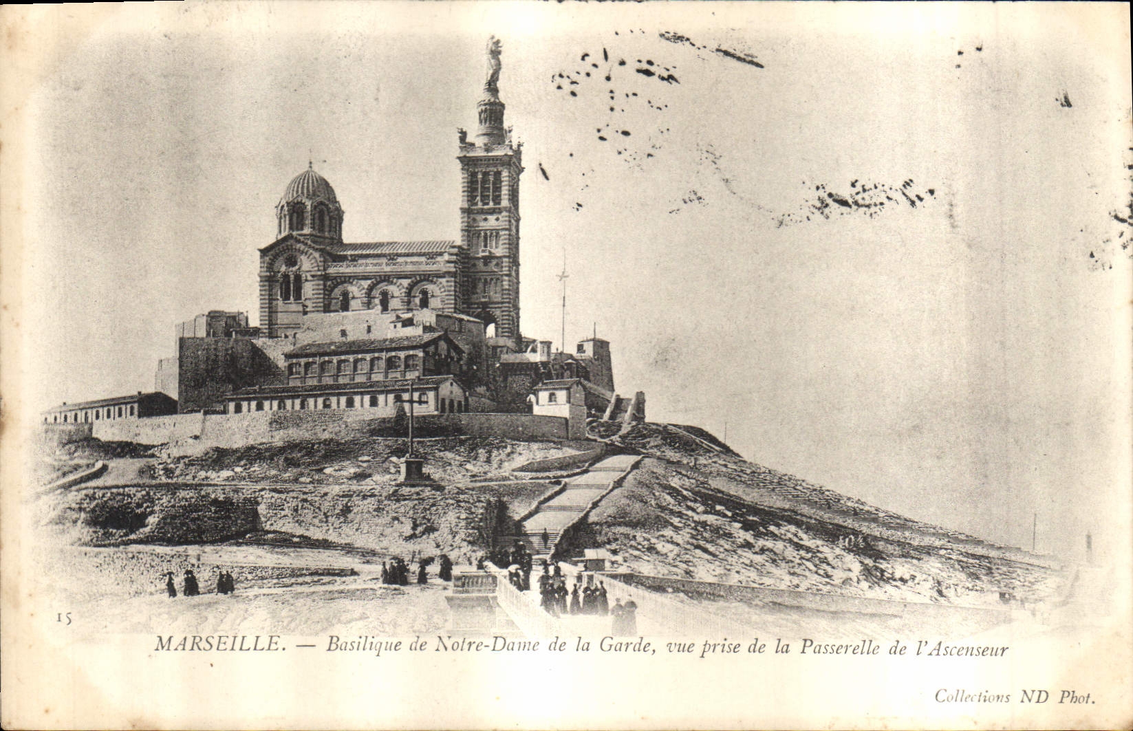 CPA Marseille Basilique de Notre Dame de la Garde vue prise de la Passerelle de l'Ascenseur 