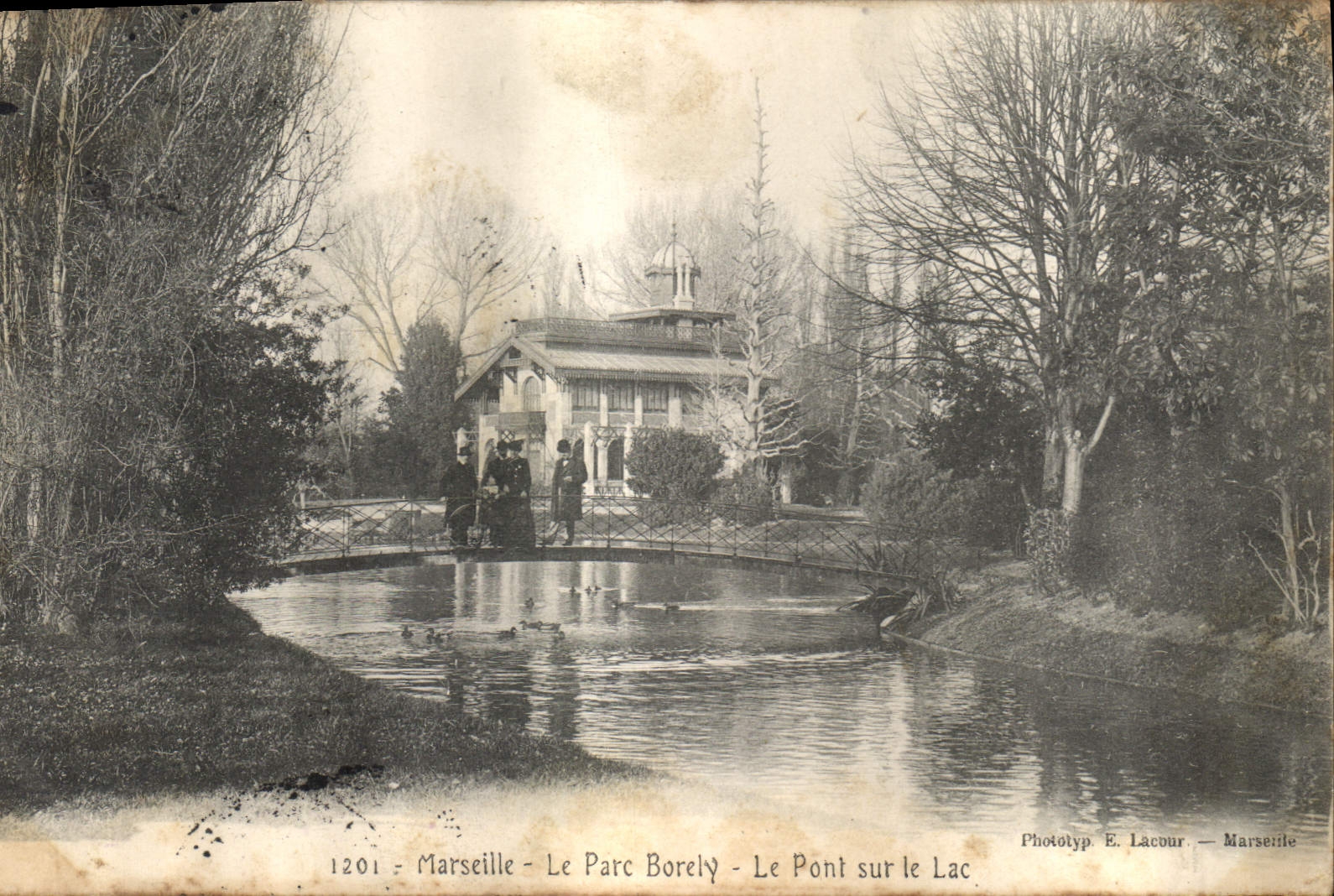 CPA Marseille Le Parc Borely Le Pont sur le Lac 