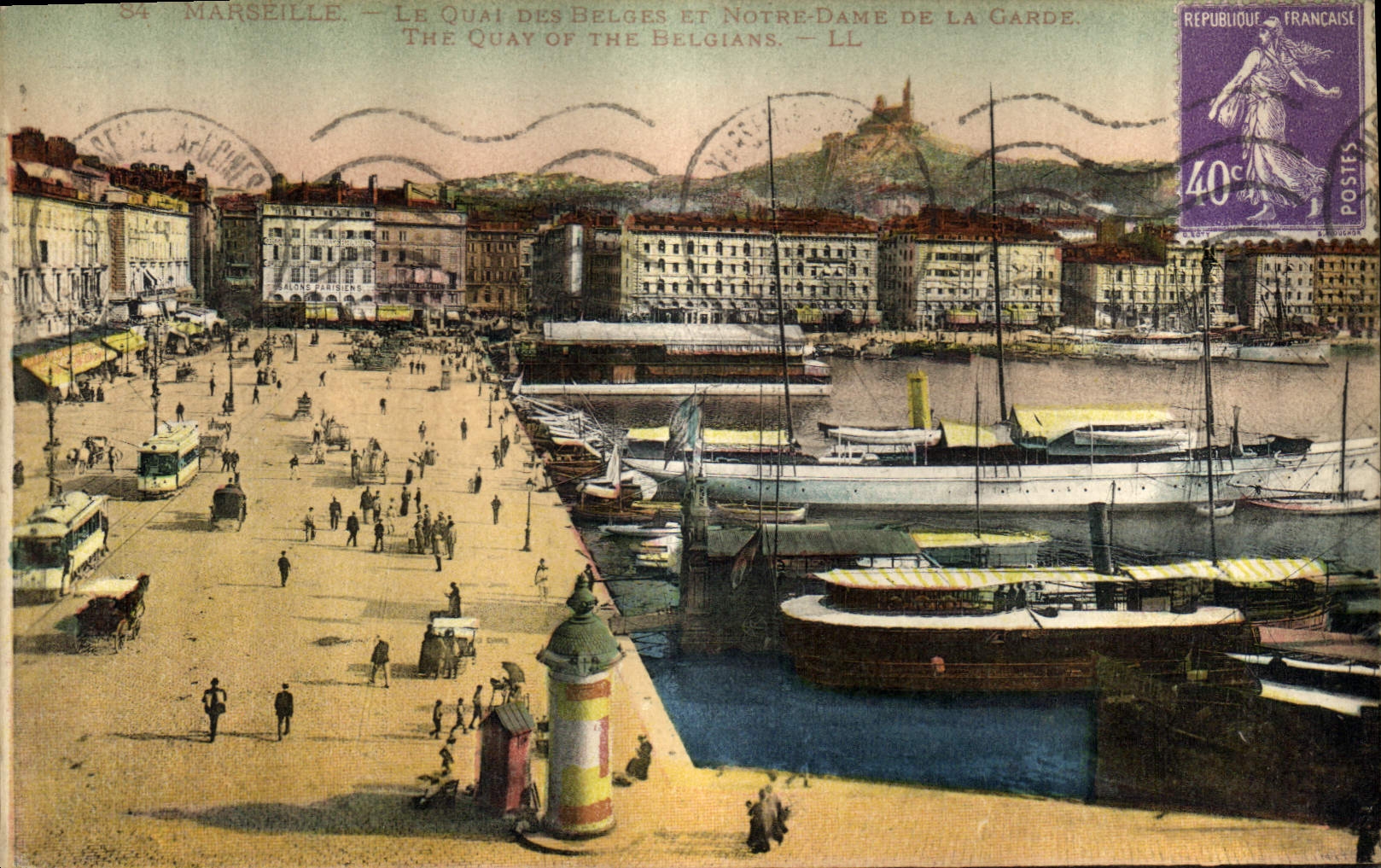 CPA Marseille Le Quai des Belges et Notre Dame de la Garde Bateaux