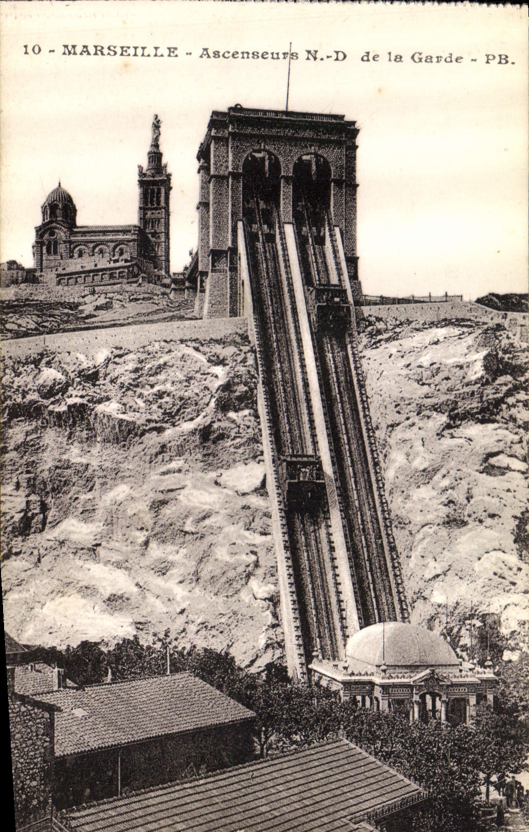 CPA Marseille Ascenseurs Notre Dame de la Garde 