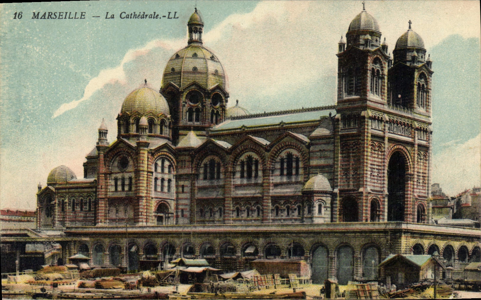 CPA Marseille La Cathedrale 