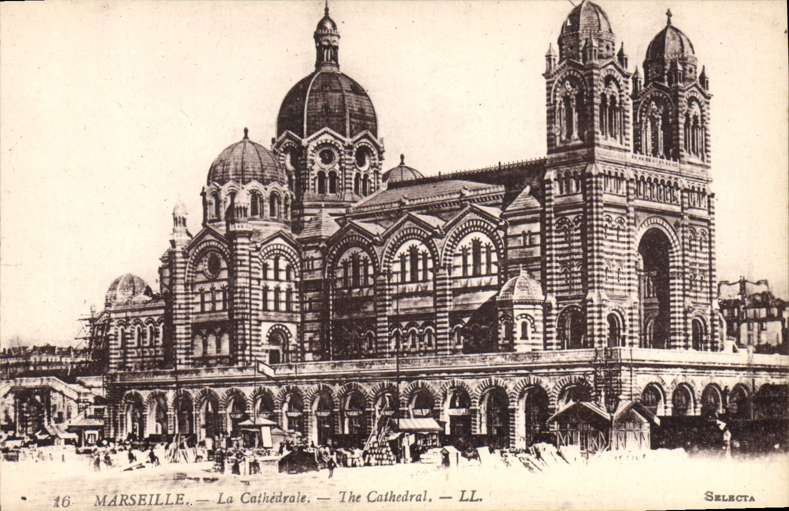 CPA Marseille La Cathedrale 