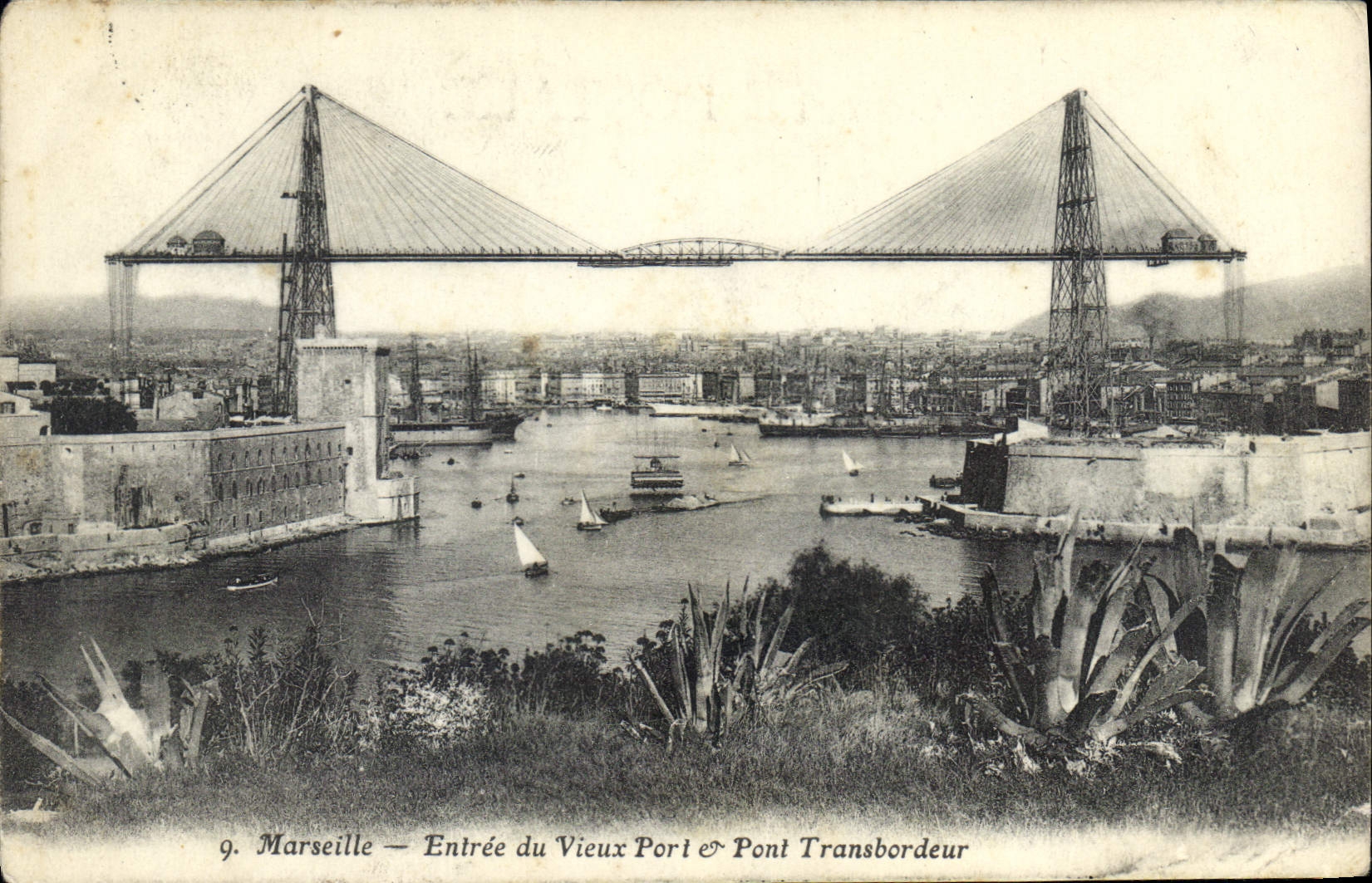 CPA Marseille Entree du Vieux Port Pont Transbordeur