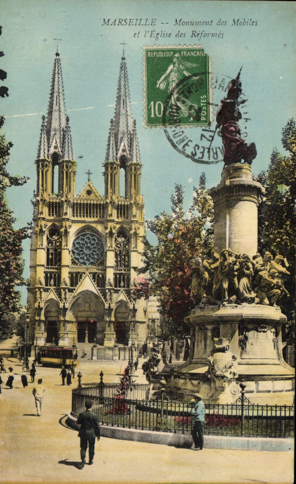 CPA Marseille Monument des Mobiles et l'Eglise des Reformes