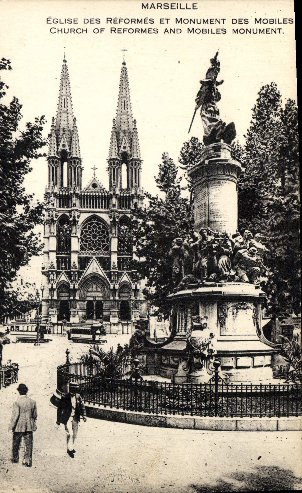 CPA Marseille Eglise des Reformes et le Monument des Mobiles 
