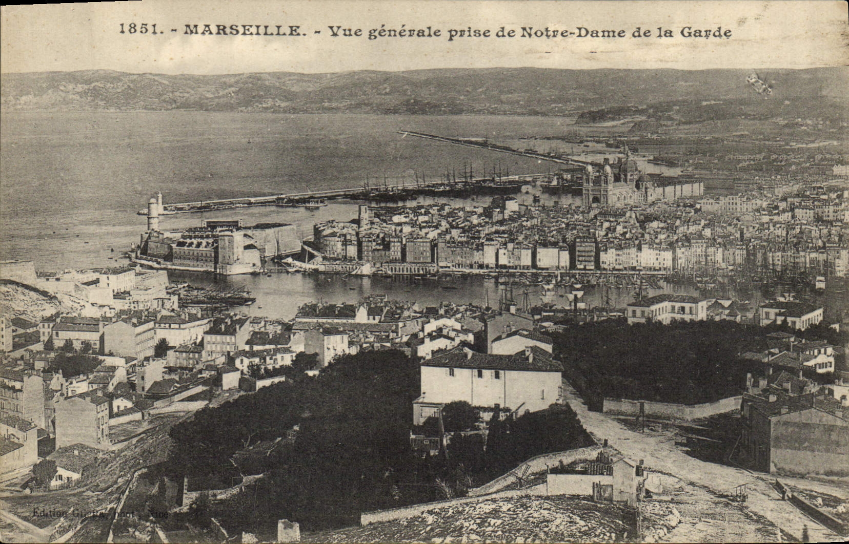 CPA Marseille Vue generale prise de Notre Dame de la Garde 