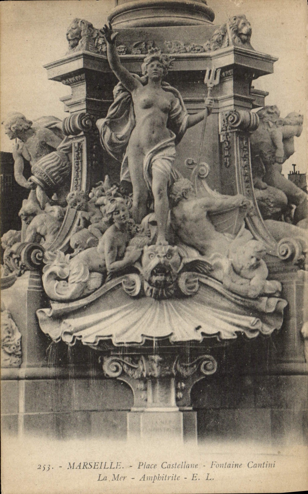 CPA Marseille Place Castellane Fantaine Cantini La Mer
