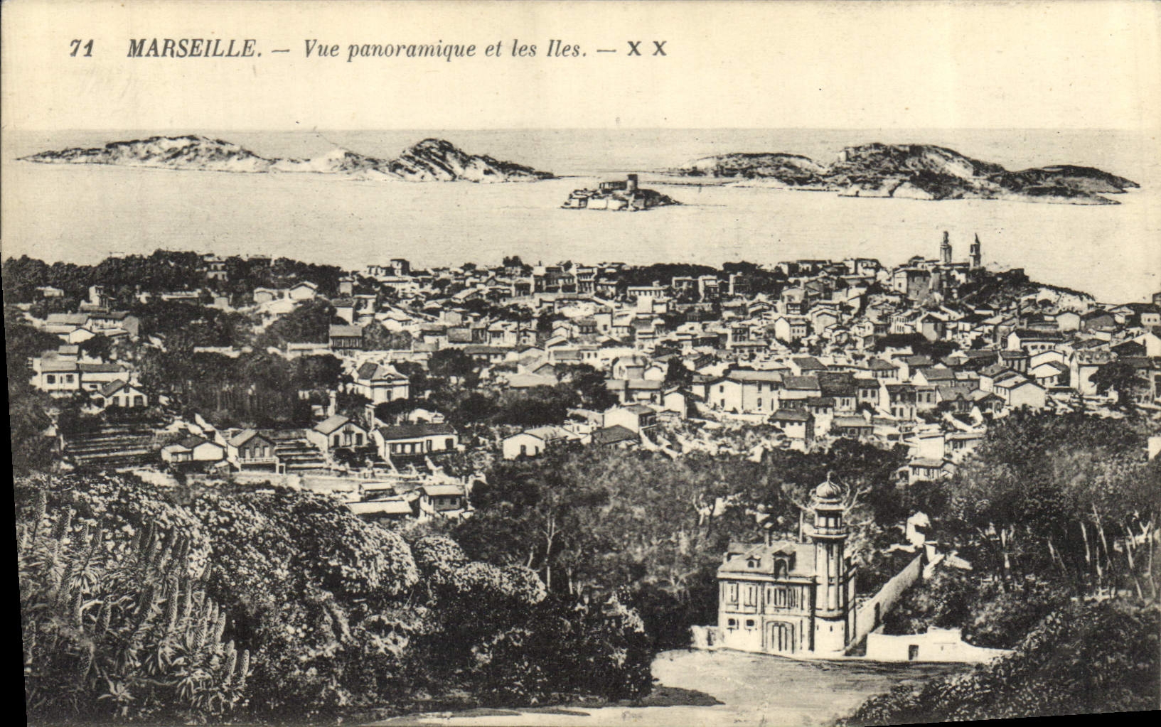 CPA Marseille Vue Panoramique et les Iles 