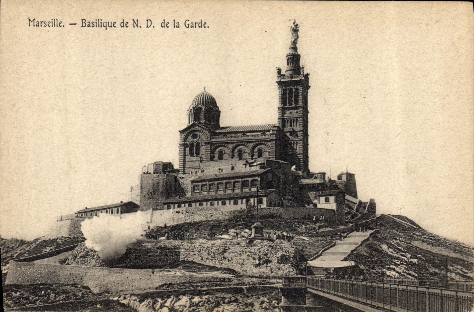 CPA Marseille Basilique de Notre Dame de la Garde 