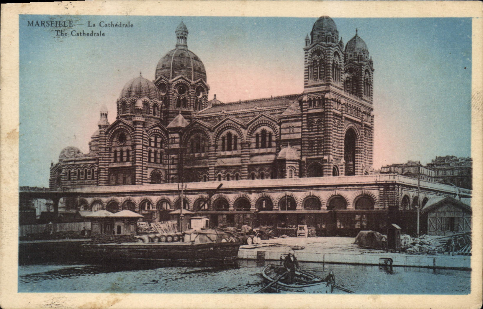 CPA Marseille La Cathedrale 