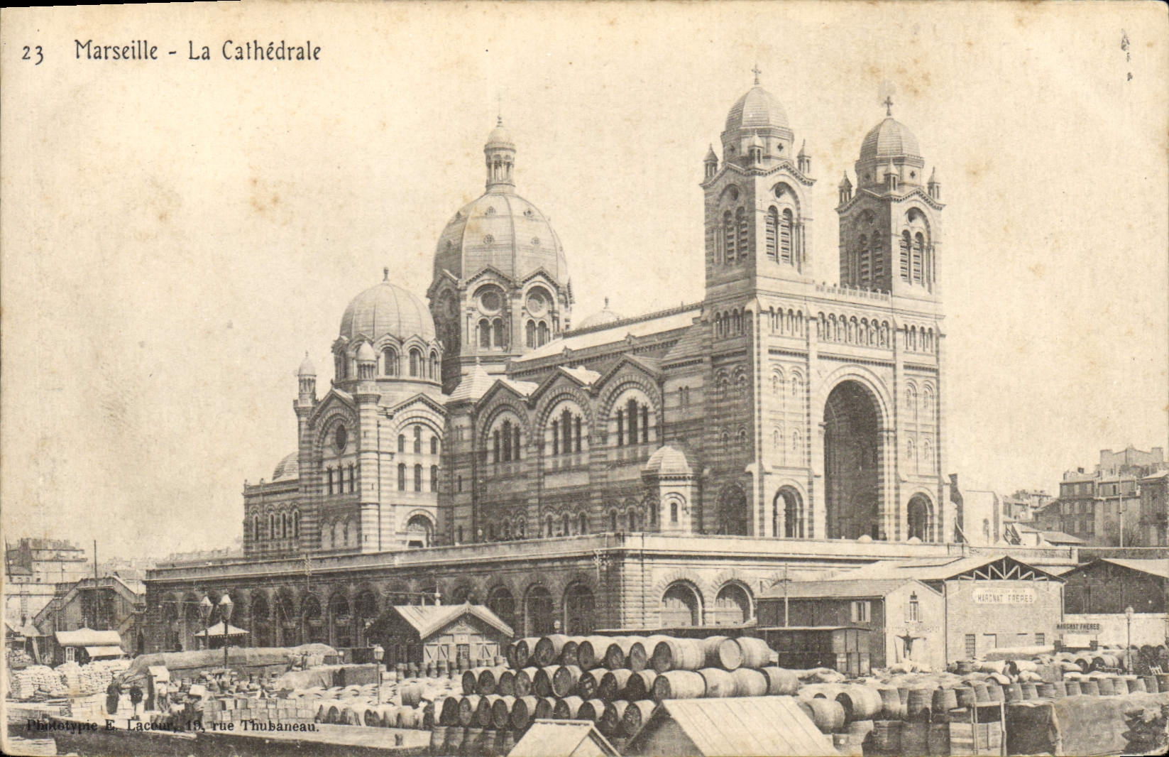 CPA Marseille La Cathedrale 