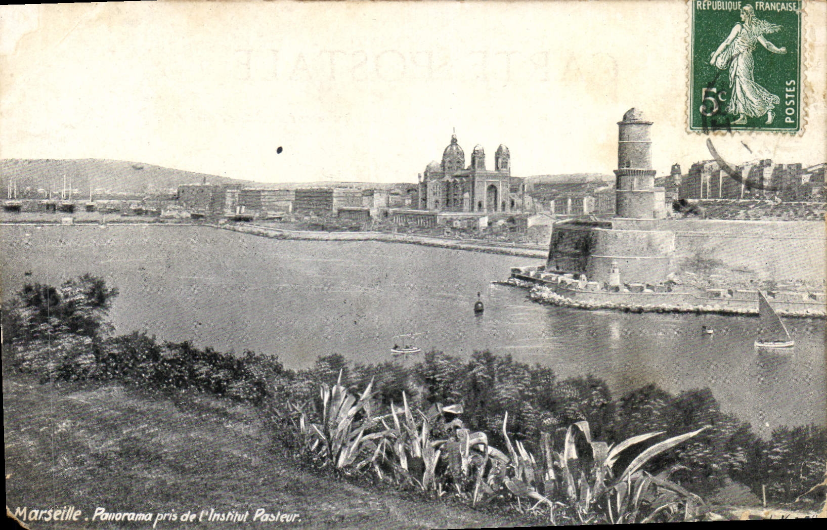 CPA Marseille Panorama pris de l'institut Pasteur