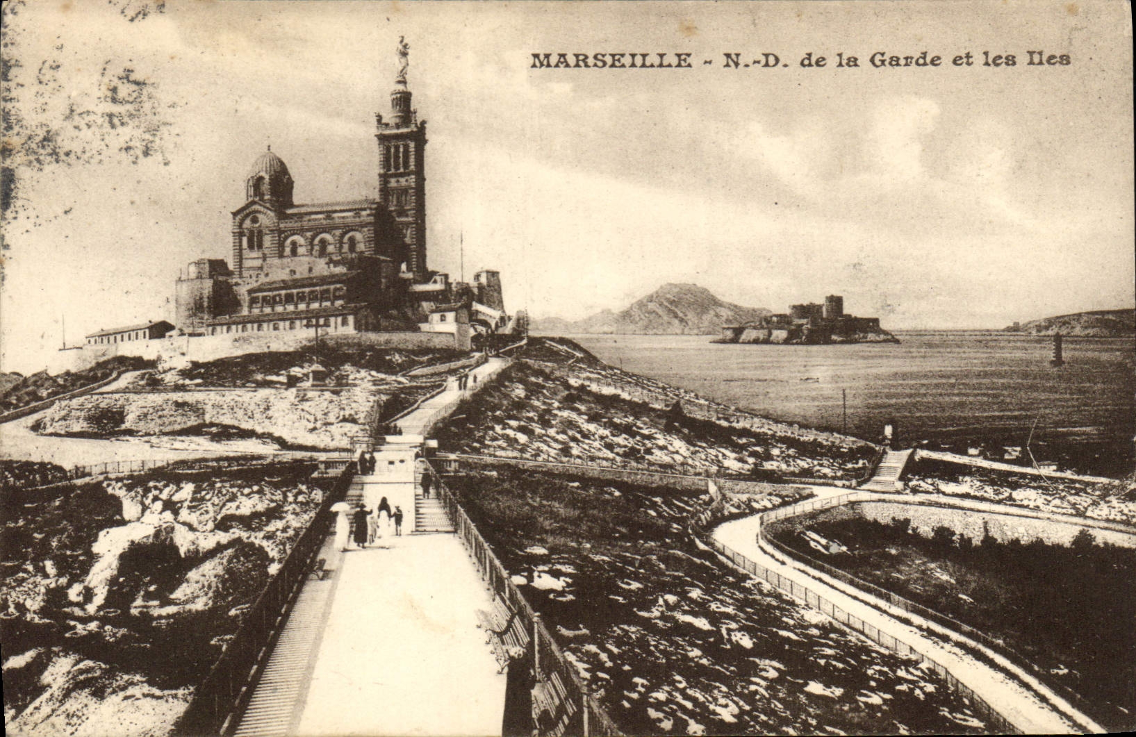 CPA Marseille Notre Dame de la Garde et les Iles 