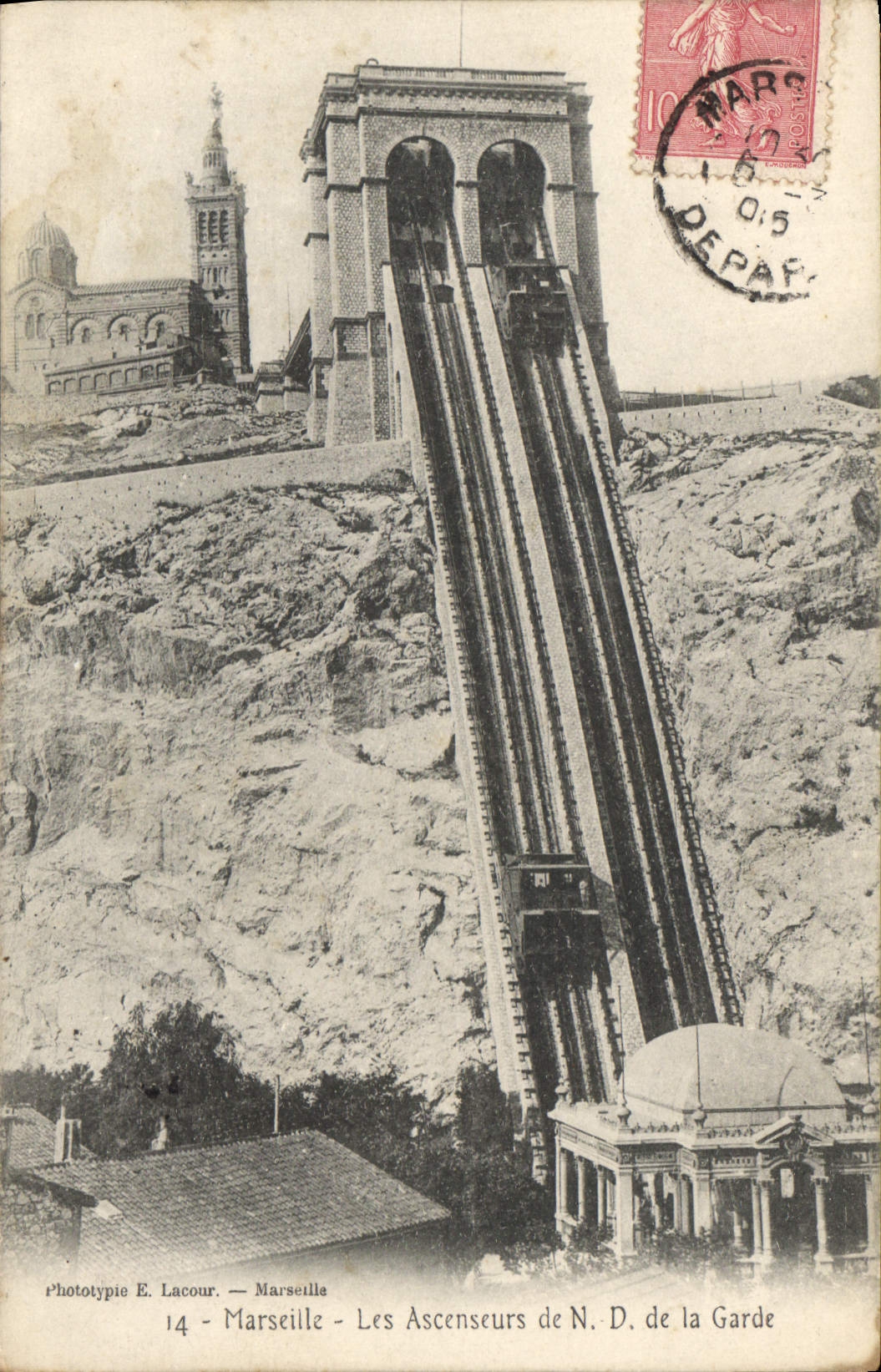 CPA Marseille Les Ascenseurs de Notre Dame de la Garde 