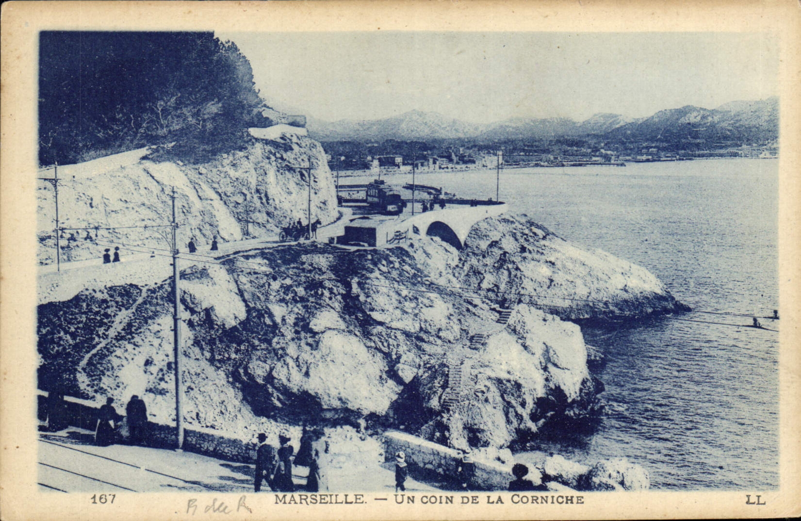 CPA Marseille Un Coin de la Corniche 