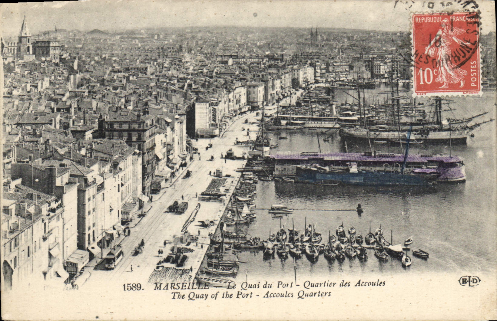 CPA Marseille Le Quai du Port Quartier des Accoules