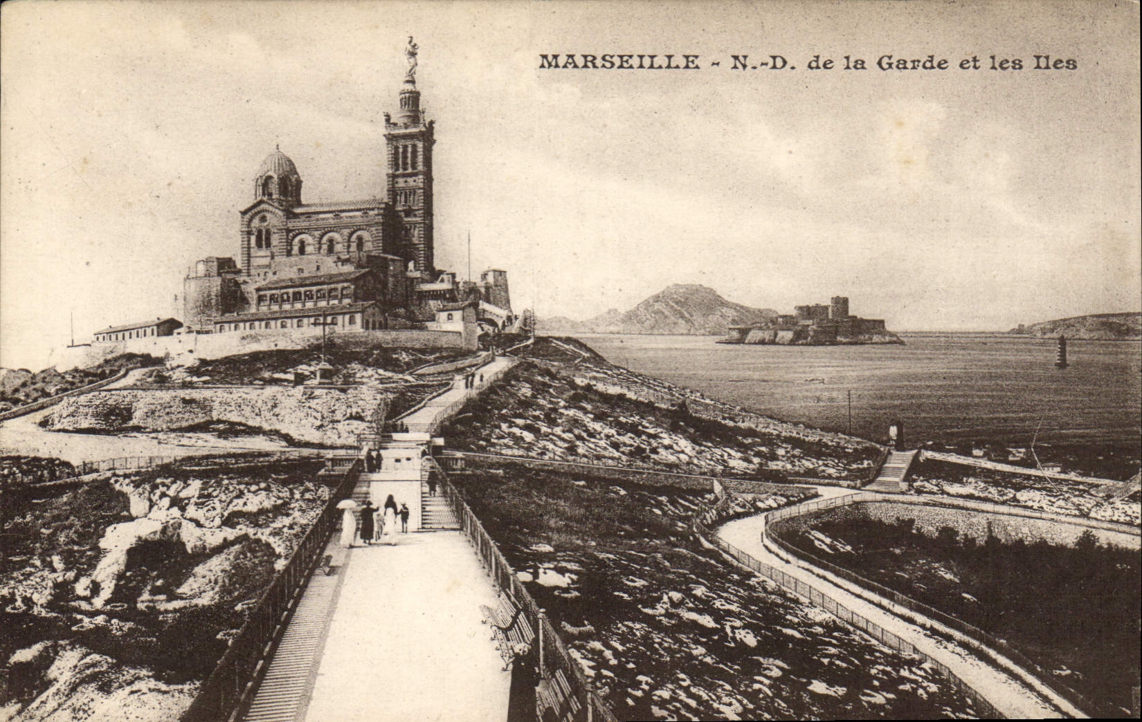 CPA Marseille Notre Dame de la Garde et les Iles 