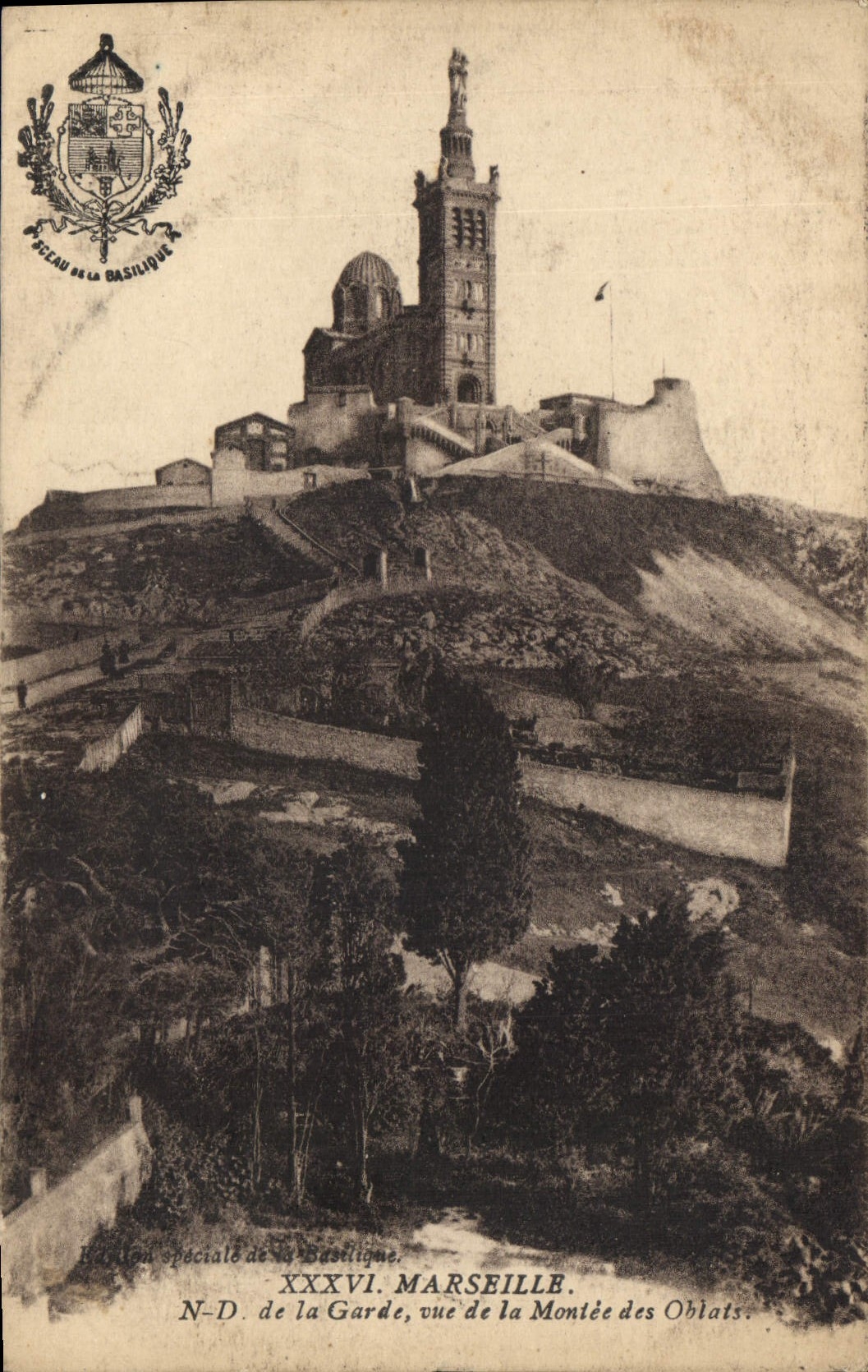 CPA Marseille Notre Dame de la Garde vue de la Montee des Oblats 