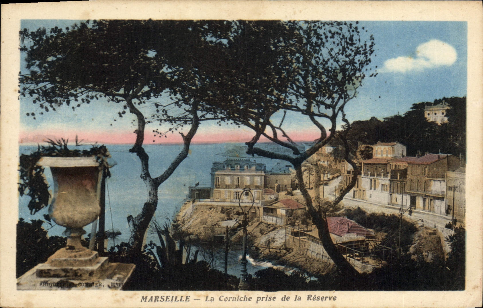 CPA Marseille La Corniche prise de la Reserve