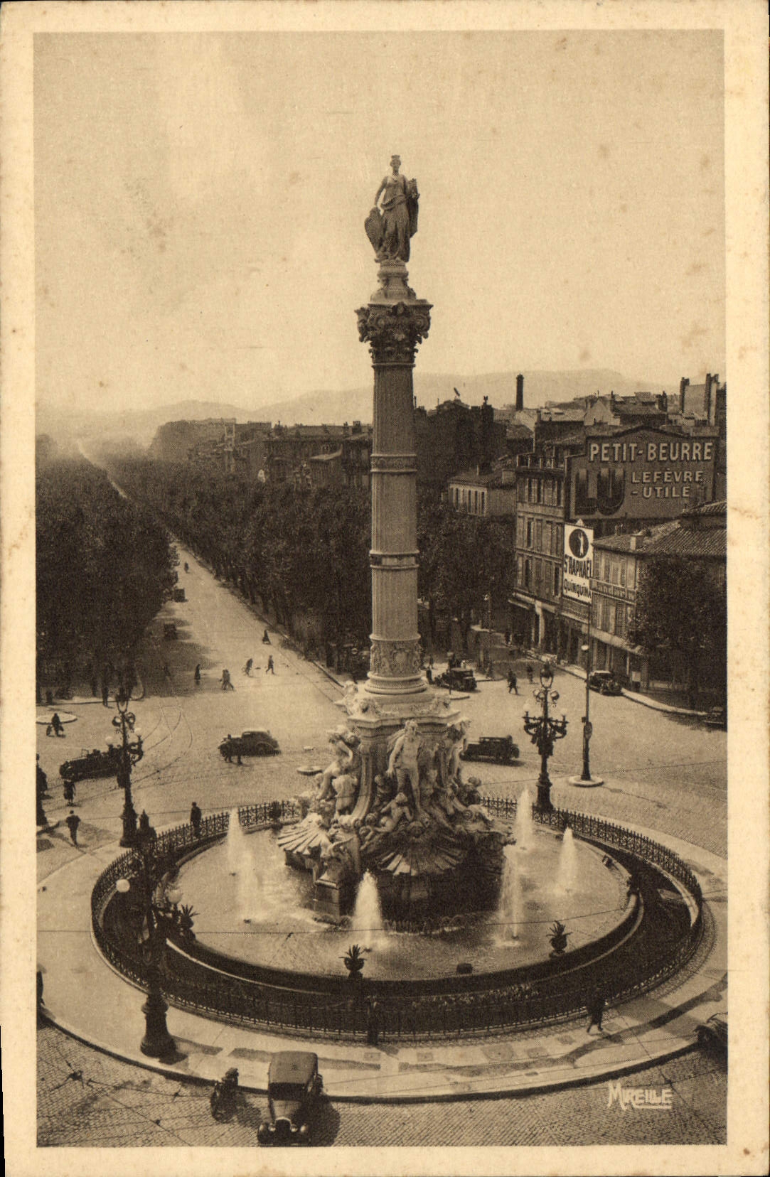 CPA Marseille Place Castellane Fontaine Cantini et l'Avenue du Prado 