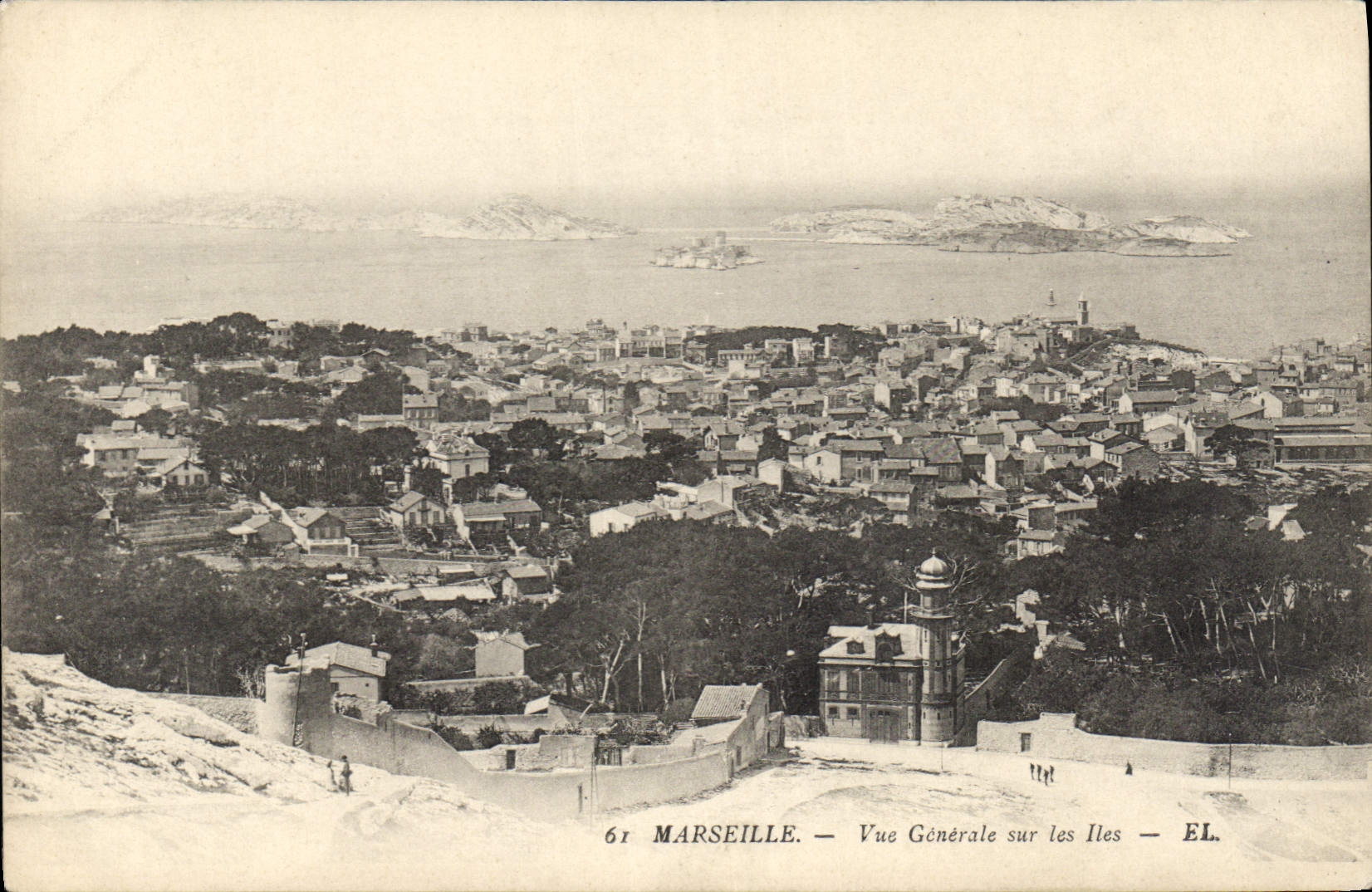 CPA Marseille Vue Generale sur les Iles 