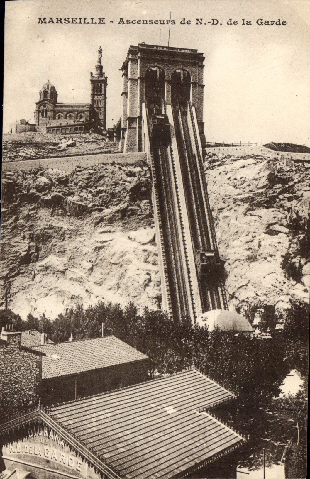CPA Marseille Ascenseurs de Notre Dame de la Garde 