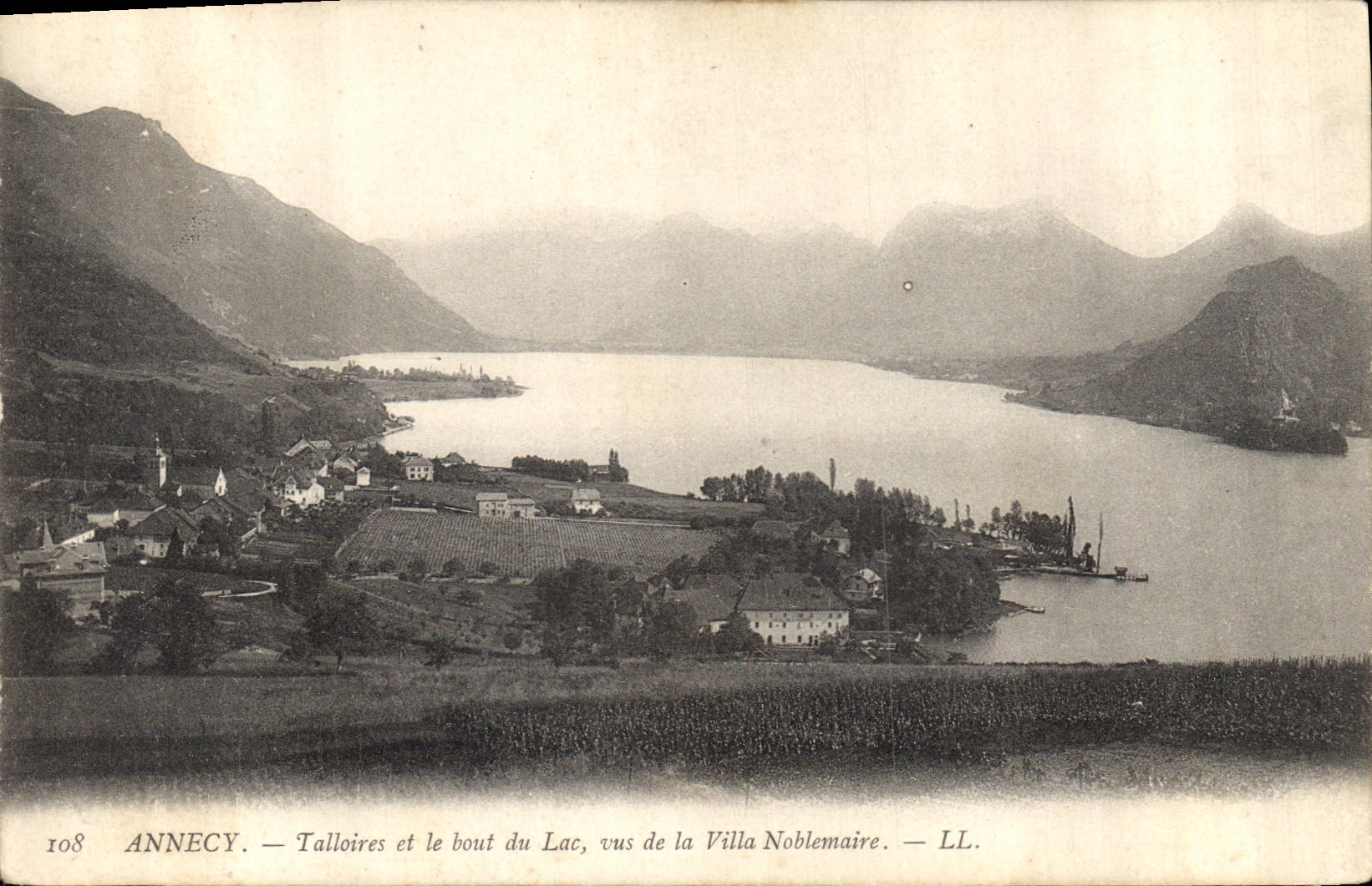 CPA Annecy Talloires et le bout du Lac vus de la Villa Noblemaire