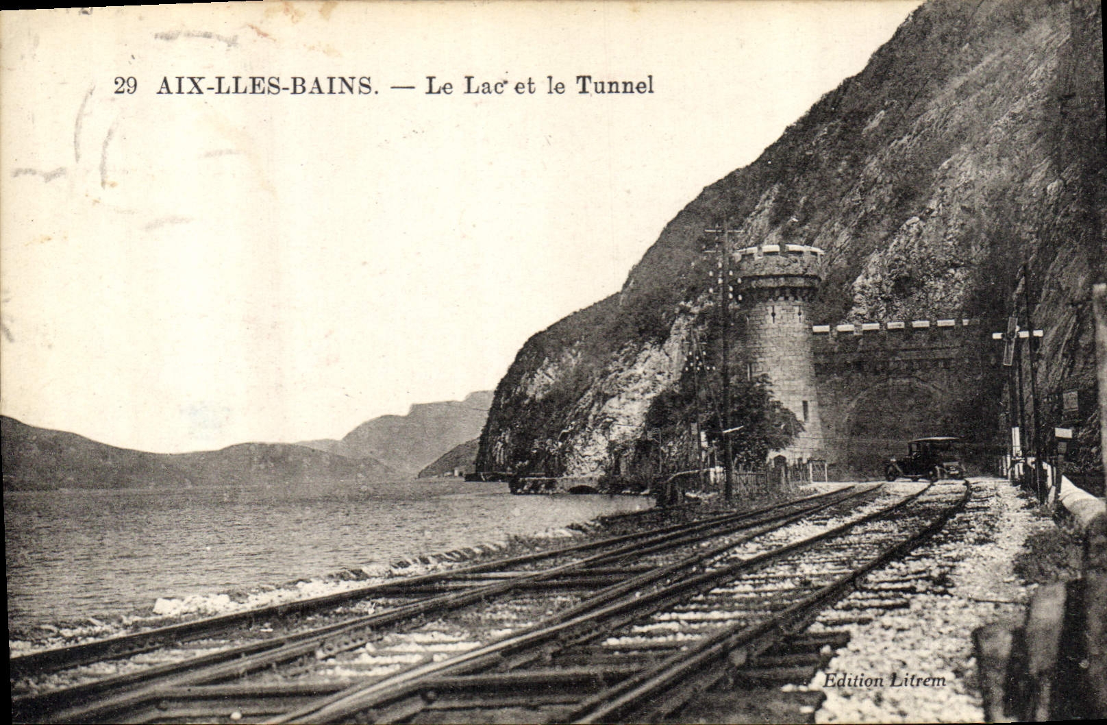 CPA Aix Les Bains Le Lac et le Tunnel 