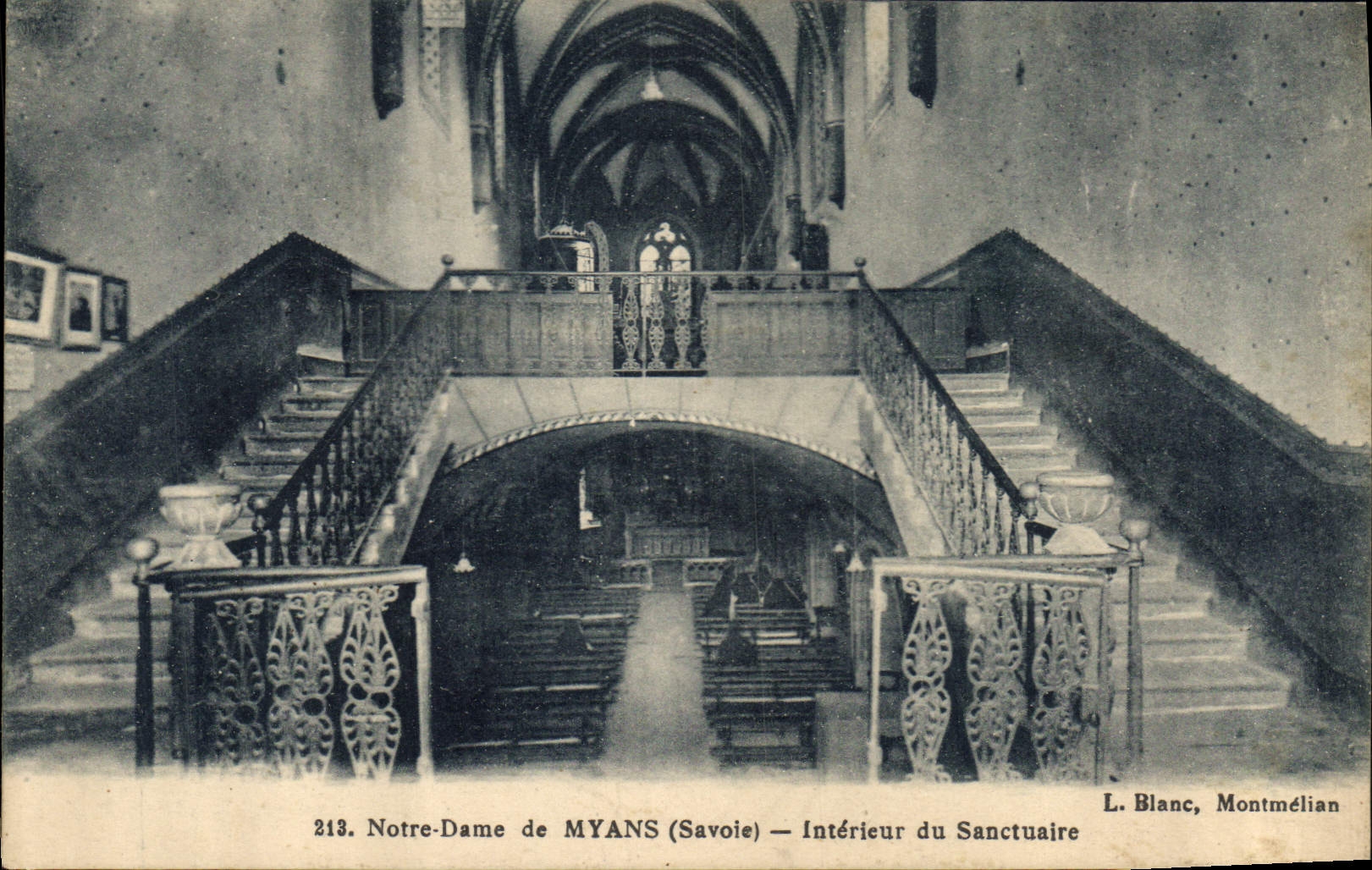 CPA Notre Dame de Myans Savoie Interieur du Sanctuaire 
