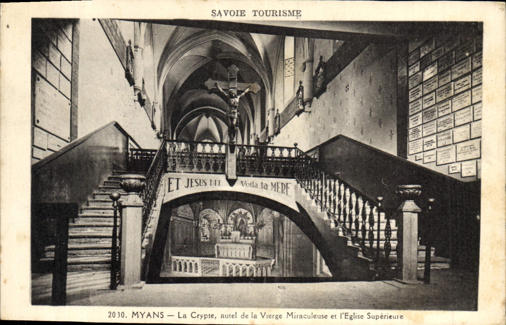 CPA Savoie Tourisme Myans La Crypte autel de la Vierge Miraculeuse et l'Eglise Superieure
