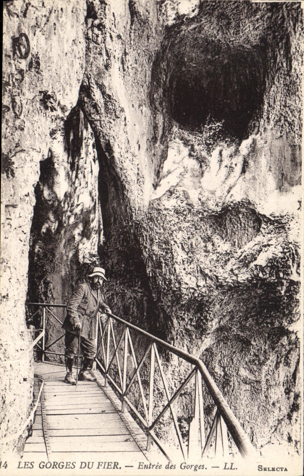 CPA Les Gorges du Fier Entree des Gorges