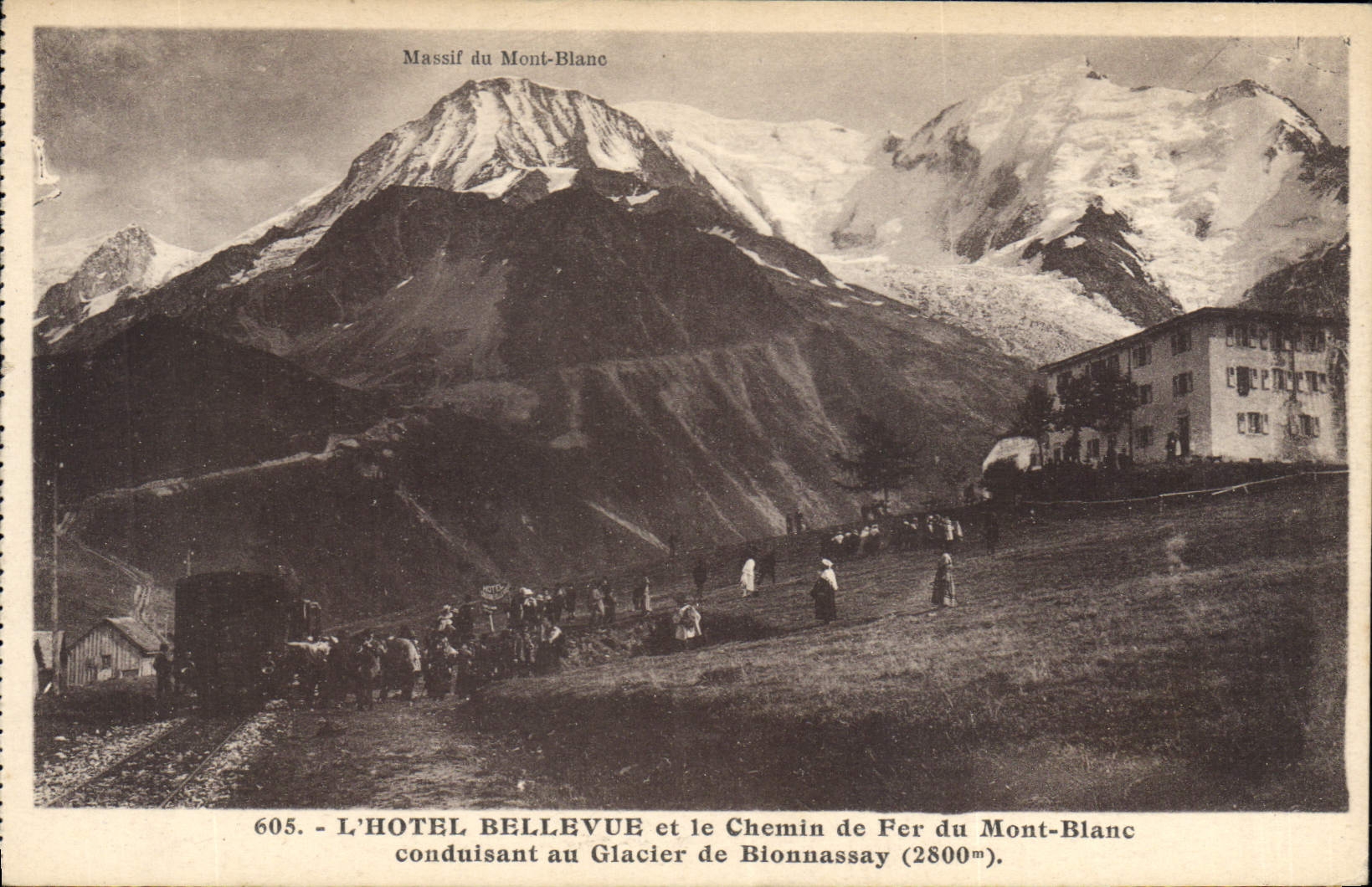 CPA Massif du Mont Blane L'Hotel Bellevue et le Chemin de Fer du Mont Blanc Conduisant au Glacier de