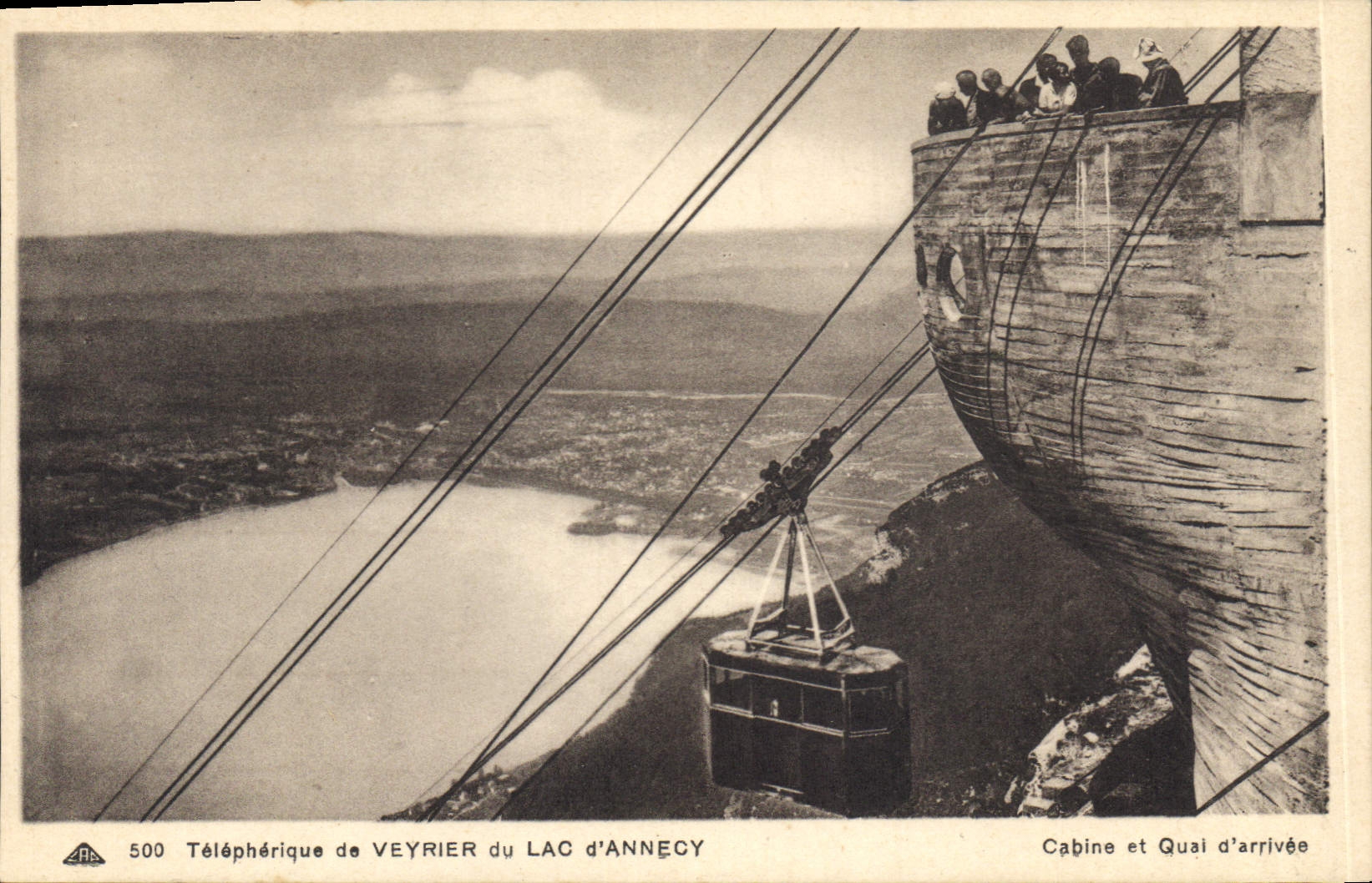 CPA Telepherique de Veyrier du Lac d'Annecy Cabine et Quai d'Arrivee