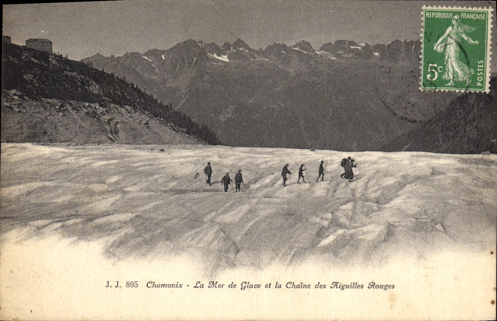 CPA Chamonix La Mer de Glace et la Chaine des Aiguilles Rouges 