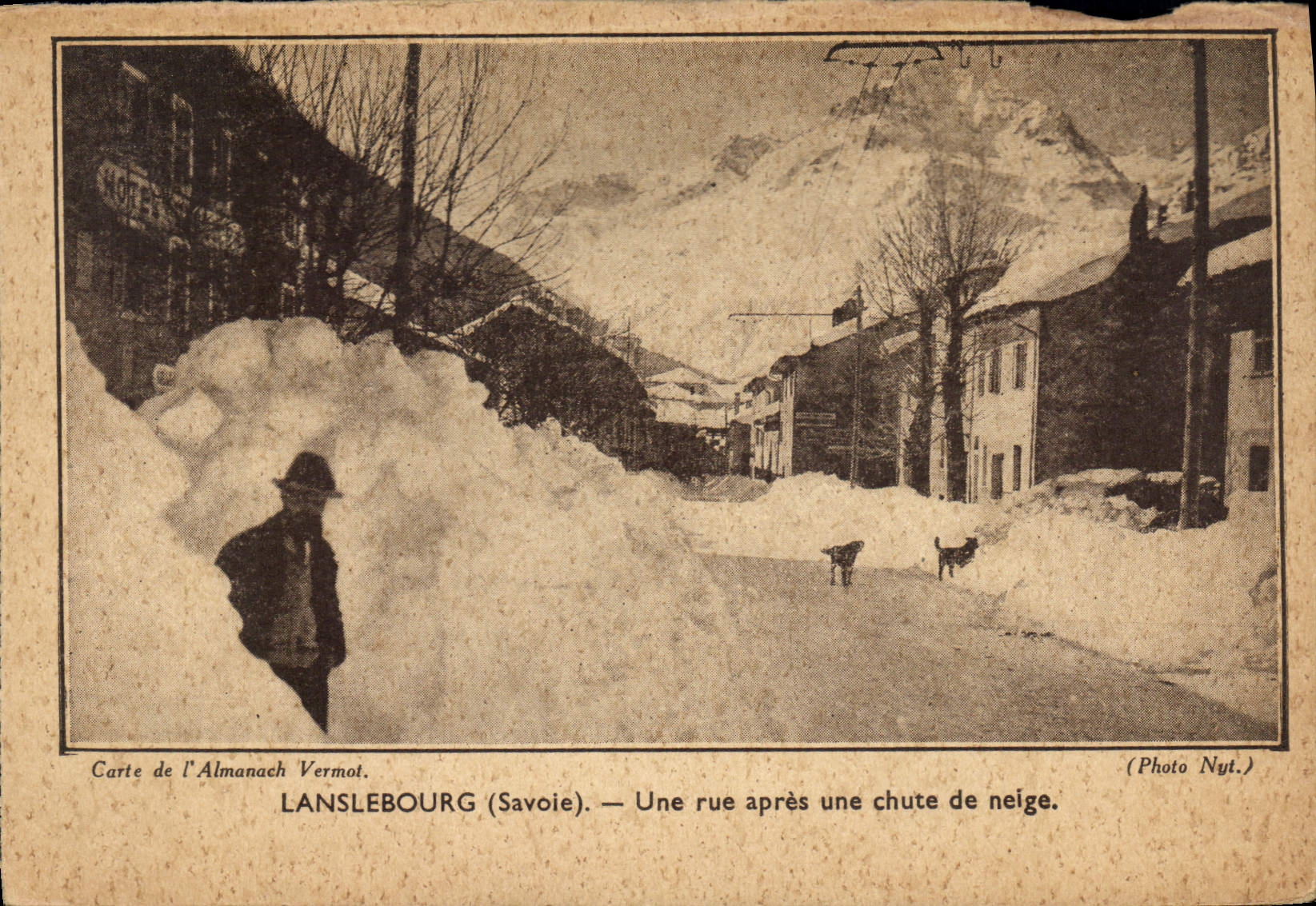 CPA Lanslebourg Savoie Une rue apres une chute de neige 