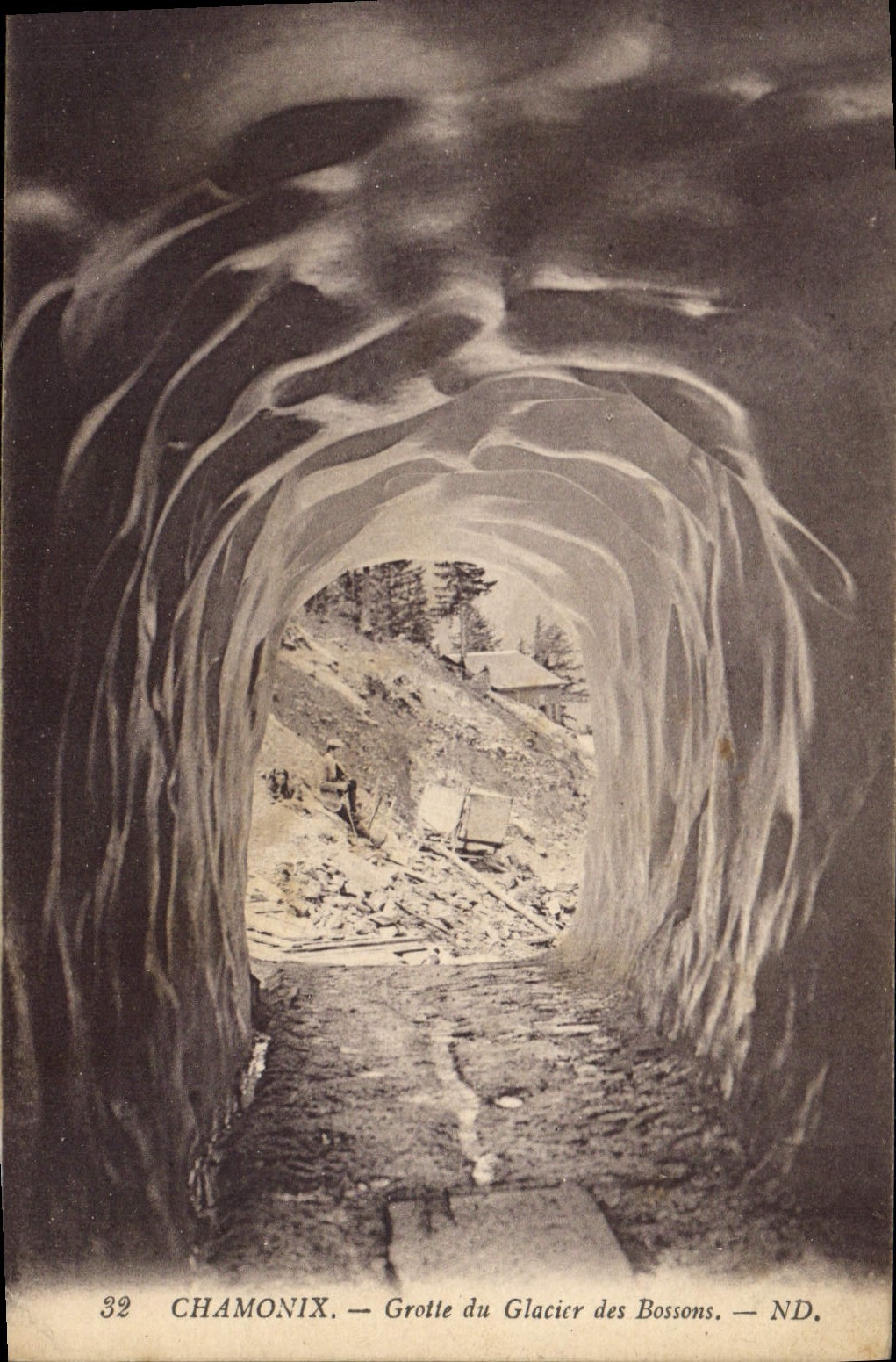CPA Chamonix Grotte du Glacier des Bossons 