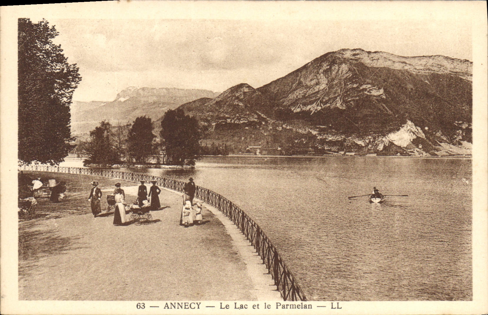 CPA Annecy Le Lac et le Parmelan 