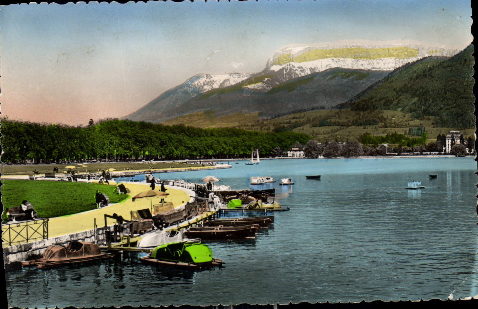 CPA Annecy Baie d'Albigny et Parmelan Bateau Pedalo