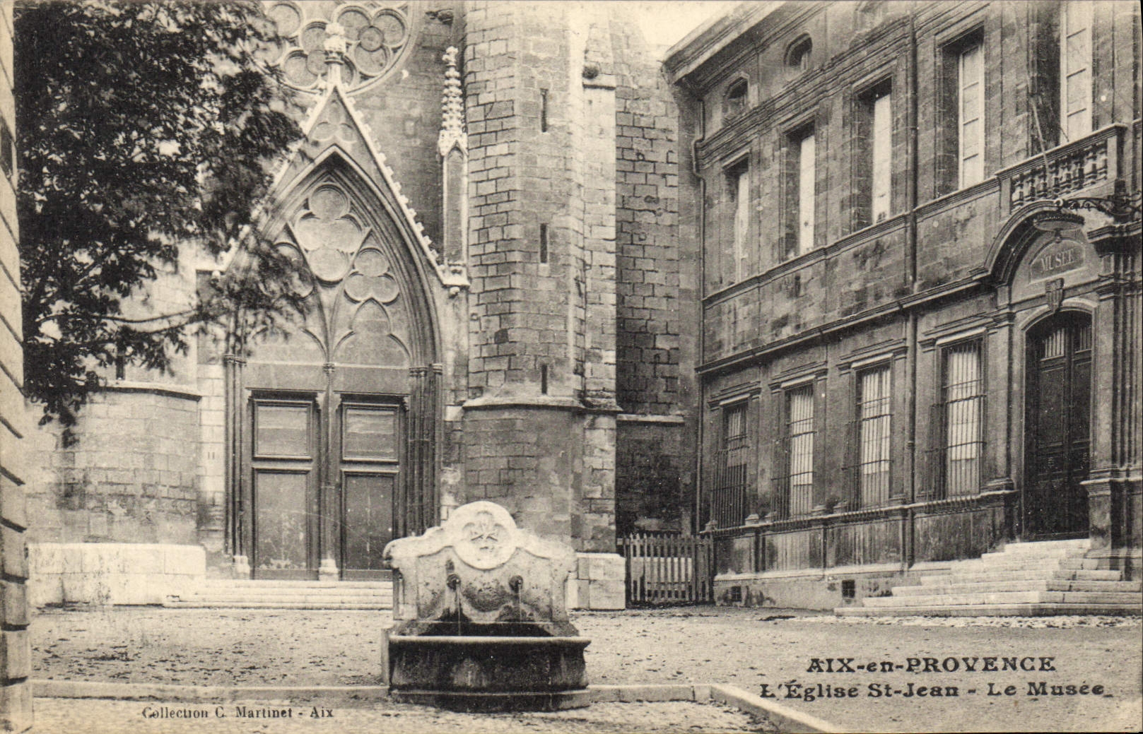 CPA Aix en Provence L'Eglise St Jean Le Musee 