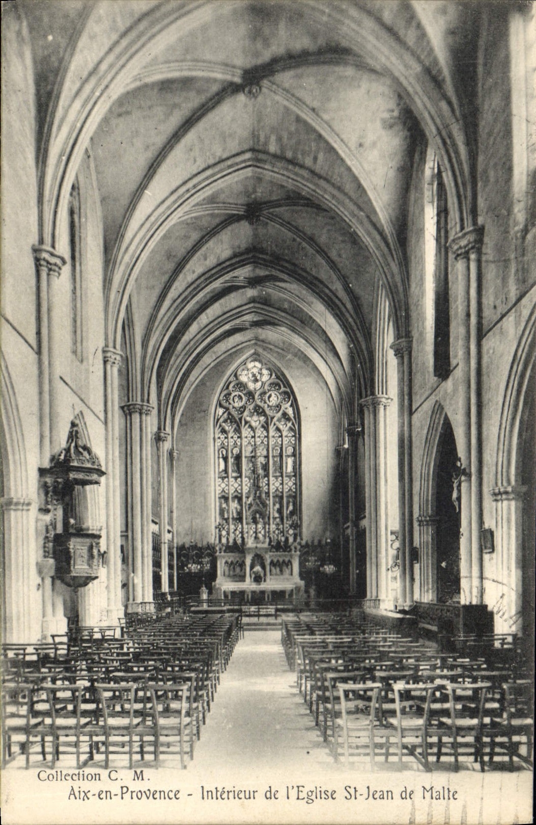 CPA Aix en Provence Interieur de l'Eglise St Jean de Malte 