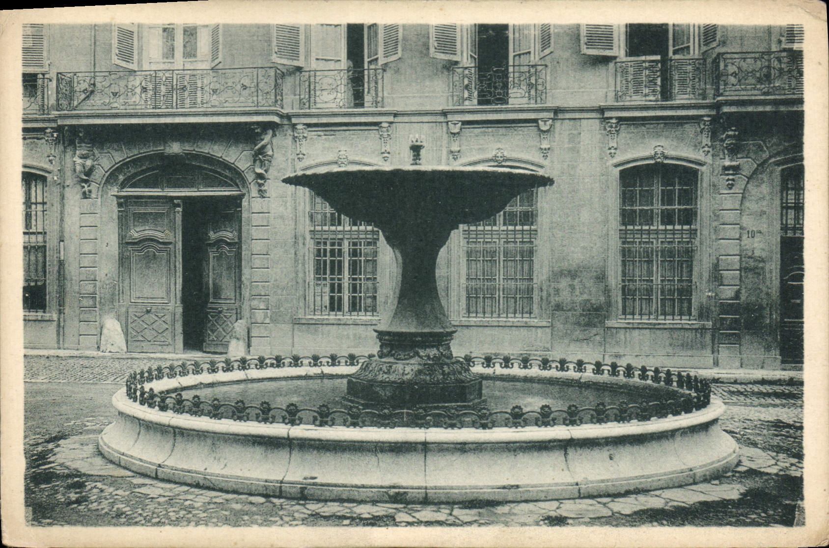 CPA Aix en Provence Fontaine d'Albertas