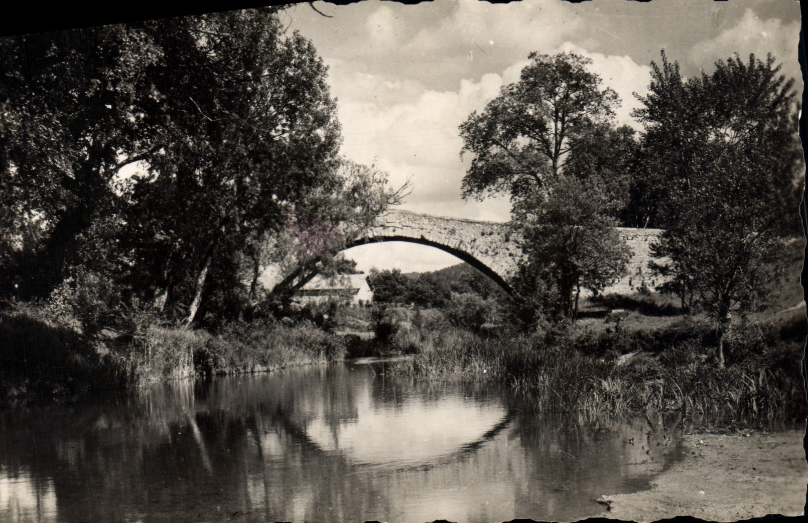 CPA Environs d'Aix en Provence Le Pont des Trois Sautets
