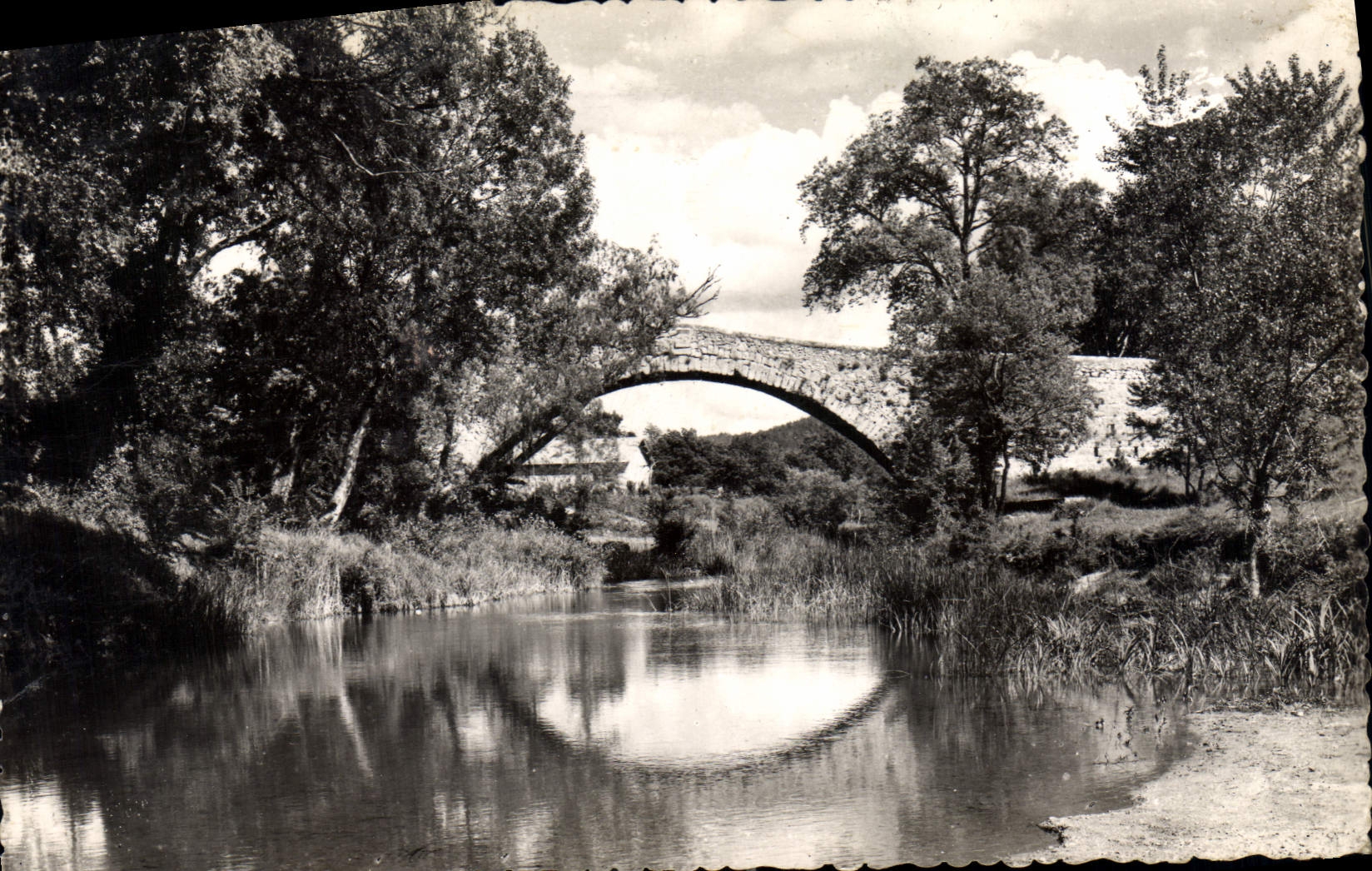CPA Environs d'Aix en Provence Le Pont des Trois Sautets 